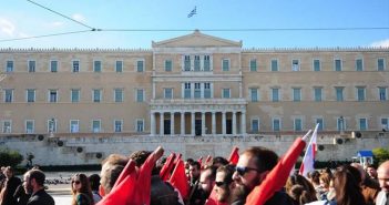 Με την παρέλαση διορισμένων του ΣΥΡΙΖΑ ολοκληρώθηκε η μεγάλη στρατιωτική παρέλαση της Αθήνας
