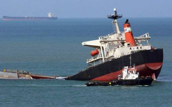 Βυθίστηκε δεξαμενόπλοιο με καλλυντικά με προορισμό τη Θεσσαλονίκη
