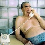 Διαγράφηκαν φωτογραφίες του Μπρέζνεφ με μαγιό του Νίκου Κοτζιά