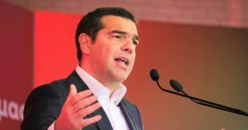 Το άνοιγμα δύο χιλιάδων νέων κομμωτηρίων ζητάει ο ΣΥΡΙΖΑ
