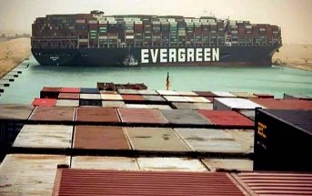 Επίλεκτη ομάδα παρκαδόρων στέλνει η Ελλάδα για την αποκόλληση του πλοίου στο Σουέζ
